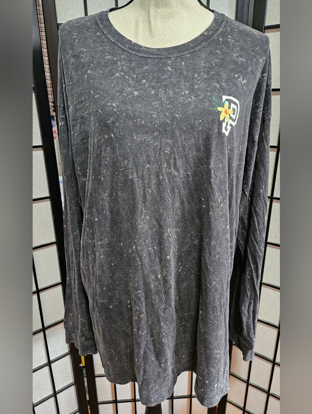 Victoria's Secret PINK XXL Long Sleeve Campus Logo Tee Dark Charcoal Acid Wash